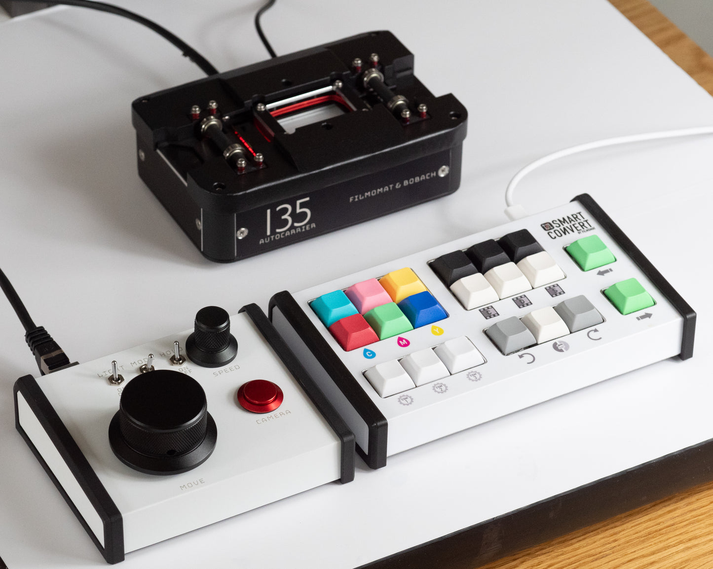 135 Autocarrier. Automatic 35mm scanning system.