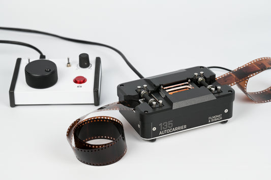 135 Autocarrier. Automatic 35mm scanning system.