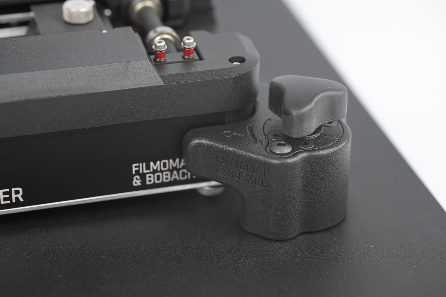 Magnetic Fixture for Autocarrier